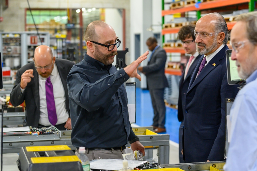 Magna-Power Hosts United States Secretary of Commerce Howard Lutnick and Congressman Tom Kean, Jr. for Flemington Factory Tour Article Image