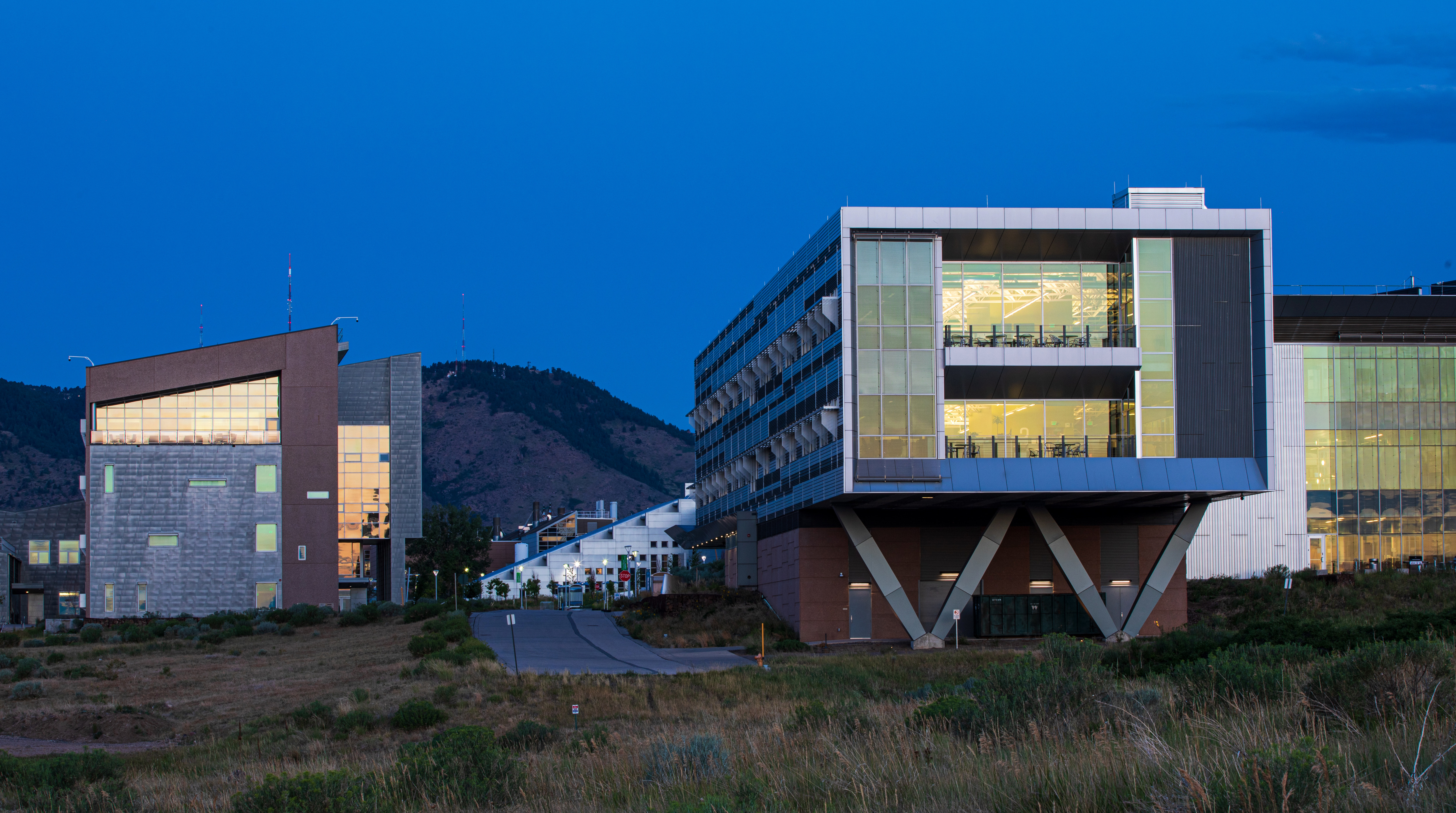 Figure 2. The Energy Systems Integration Facility (ESIF) at the National Renewable Energy Laboratory.